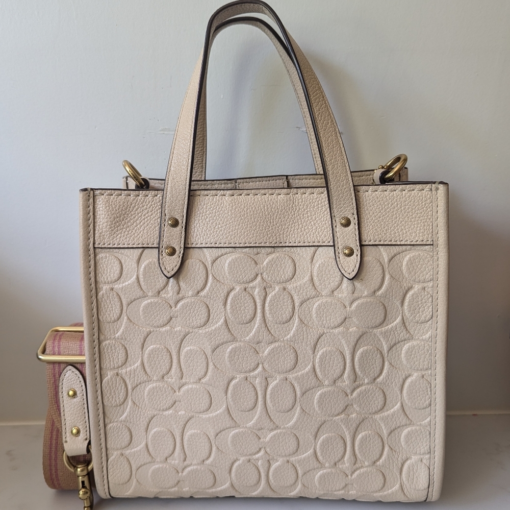 Coach field tote 22